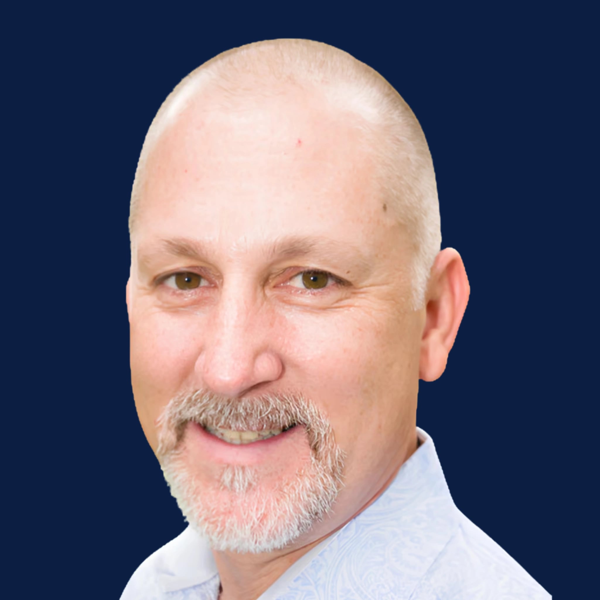 Portrait of Chris Helmueller, Business Operations and Leadership Development at HumanLytics Team.