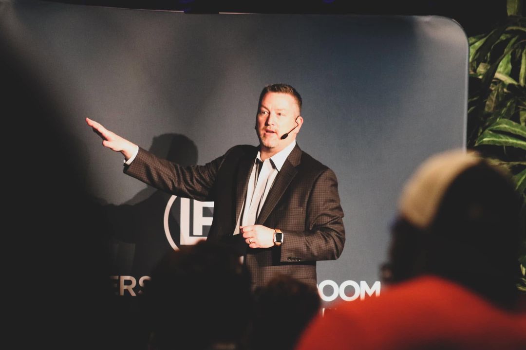 Portrait of Mike McCloskey, Founder and CEO at HumanLytics Team.